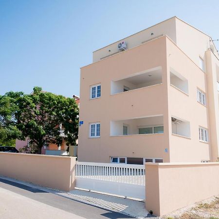 Apartments Sandrina Vrsi Extérieur photo
