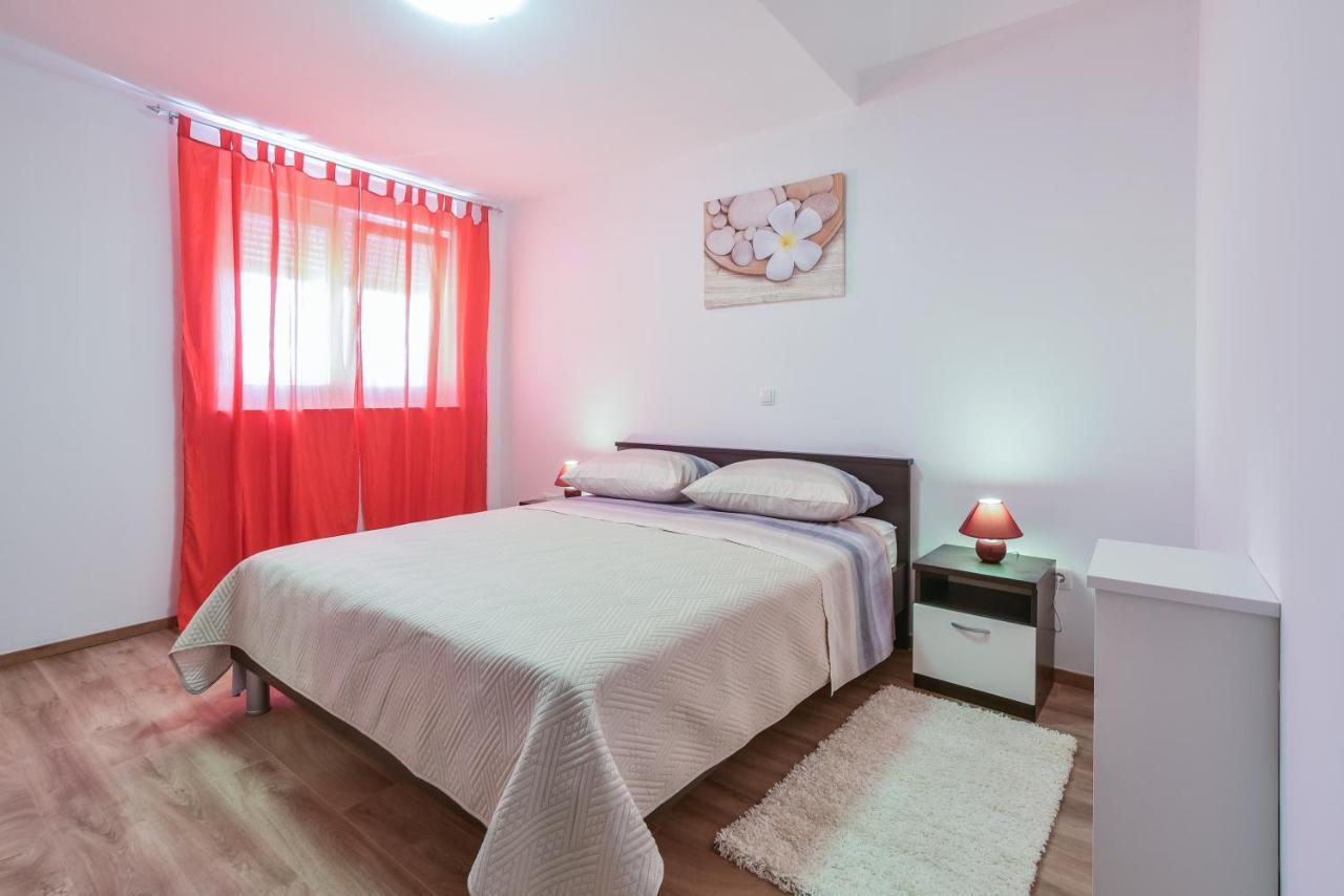 Apartments Sandrina Vrsi Extérieur photo