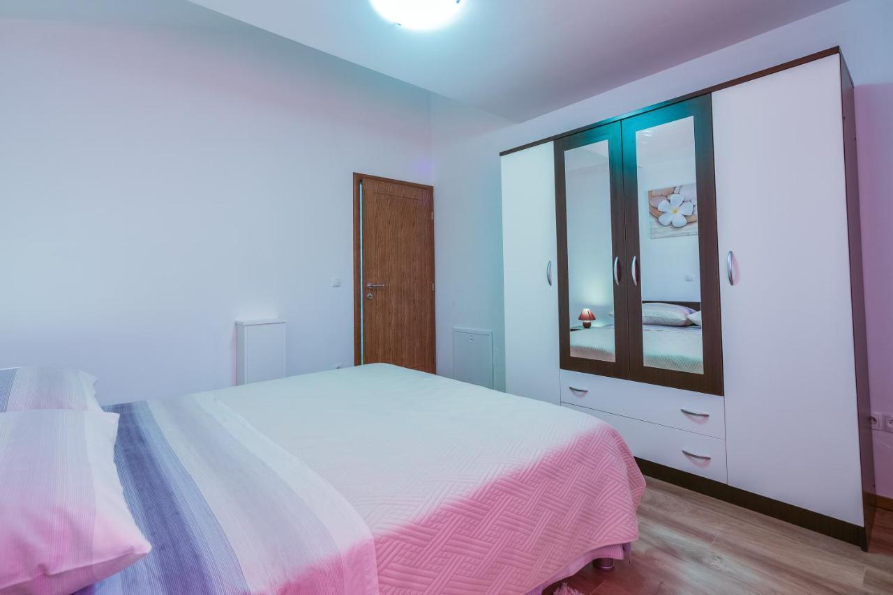 Apartments Sandrina Vrsi Extérieur photo