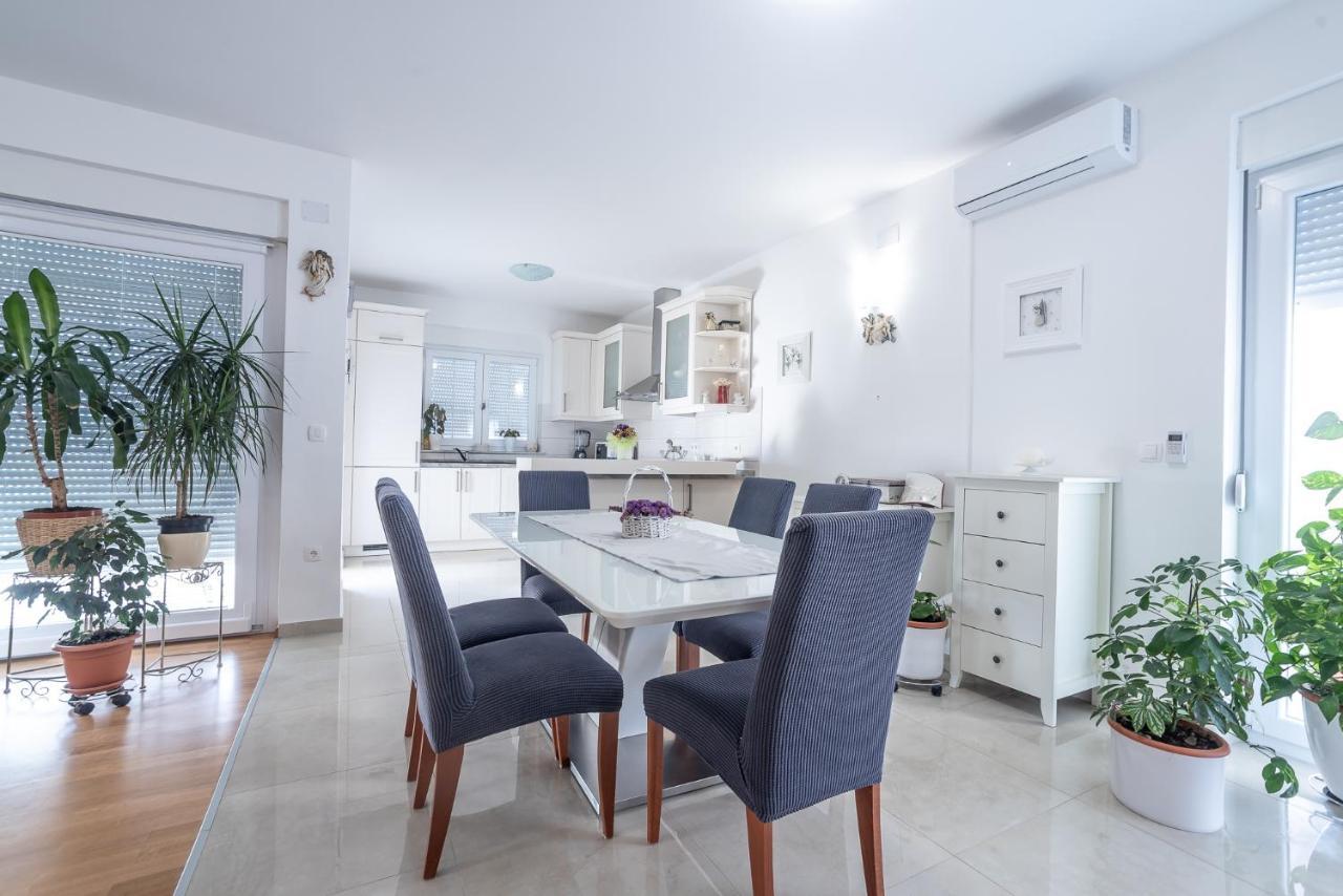 Apartments Sandrina Vrsi Extérieur photo