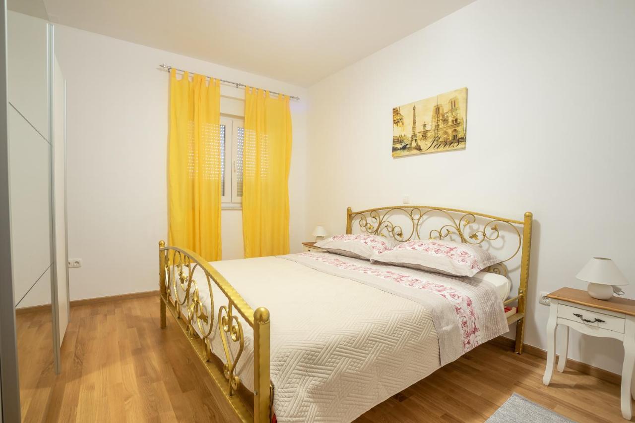 Apartments Sandrina Vrsi Extérieur photo