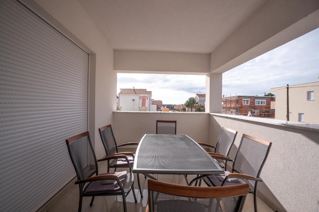 Apartments Sandrina Vrsi Extérieur photo